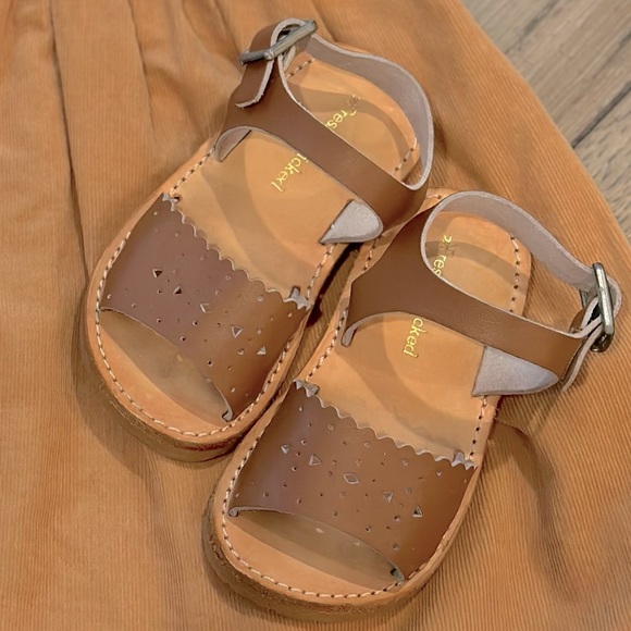 Sz 5 Freshly Picked, Cognac Laguna Sandal with Box! - Picture 5 of 6